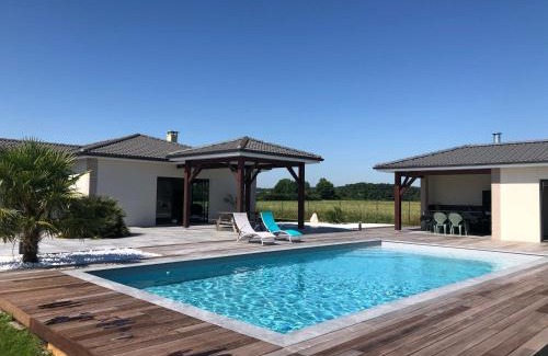 Saint-Medard-de-Guizieres Cama Y Desayuno | Lesberit