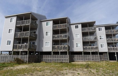 Rodanthe Condominio | Less Expensive! Oceanfront 2BR/2 Bath 3rd Floor Condo, Pool, Deck