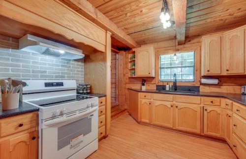 Duson Casa | Less Than 1 Mi to Casinos Countryside Louisiana Getaway!