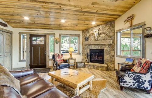 Pray Casa | Less Than 1 Mi to Chico Hot Springs Mtn-View Hideaway!