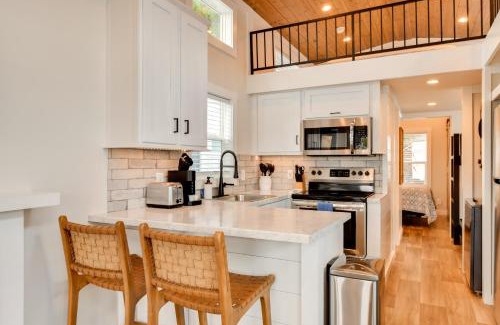 Sherrills Ford Casa | Less Than 1 Mi to Marina Lake Norman Home with Pool Access!