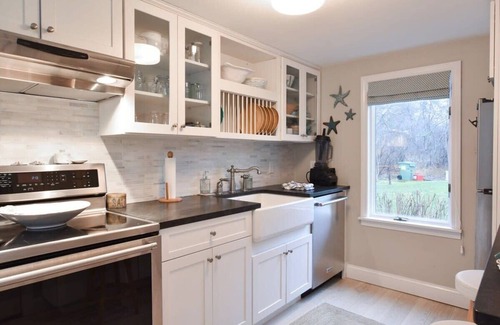 Brewster Casa | Less Than 1 Mile to the Beach with Custom Fire Pit!