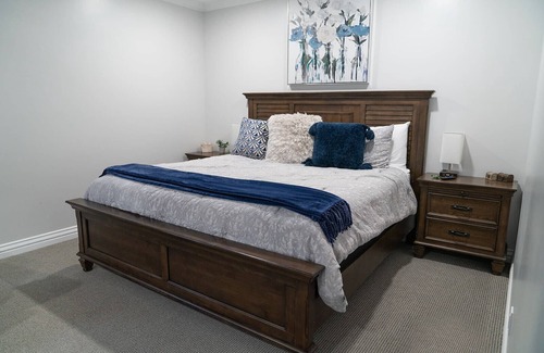 Zion National Park South Entrance Cama Y Desayuno | Less than 10 minutes to Zion Nat'l Park Entrance, Newly renovated B&B in quiet town, with private en suite bathroom with e-bikes available for rental.