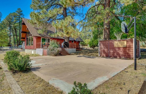 Prescott Casa | Less Than 2 Mi to Dtwn Prescott Cabin with Furnished Deck
