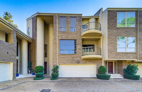 Houston Casa | Less Than 2 Mi to Galleria Spacious Houston Home!