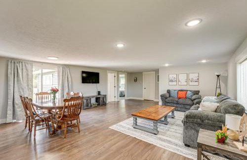 New Era Casa | Less Than 3 Mi to Double JJ Resort Home with Large Yard!