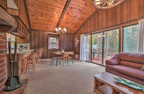 Higgins Lake Casa | Less Than 3 Mi to Higgins Lake Roscommon Cabin with Deck
