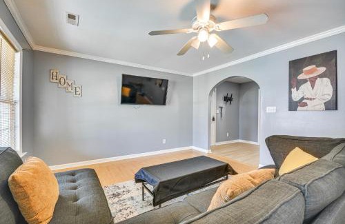 Greensboro Casa | Less Than 4 Mi to Dtwn Greensboro Renovated Home with Yard!