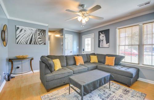 Greensboro Casa | Less Than 4 Mi to Dtwn Greensboro Renovated Home with Yard!