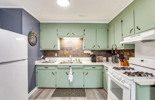 Walterboro - St. George Casa | Less Than 5 Mi to Dtwn Walterboro Grill, Game and More!