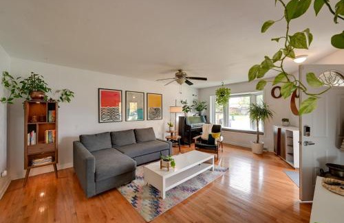 Virginia Village Casa | Less Than 7 Mi to Dtwn Denver Home with Large Yard!