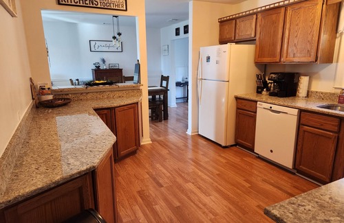Luray Casa | Less than10 miles from Shenandoah National Park, Luray Caverns & Wedding Venues