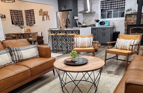 Cedarpines Park Cabaña | Less Than10 Mins To Lake Gregory