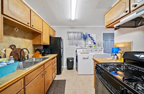 Big Spring Casa | Let D's Cozy Cottage Provide a Comfortable Stay!