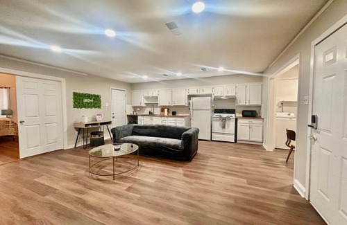 Bossier City Casa | Let's Dance!-3 Bedroom/2 Full Bath House in Bossier