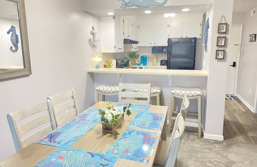 Rehoboth Beach Condominio | Let the fun begin 🏖🏊‍♀️😁 Located between both beaches