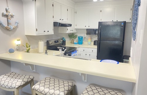 Rehoboth Beach Condominio | Let the fun begin 🏖🏊‍♀️😁 Located between both beaches