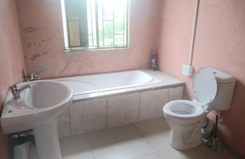 Bizana Cama Y Desayuno | Lethabo Bed & Breakfast Bizana