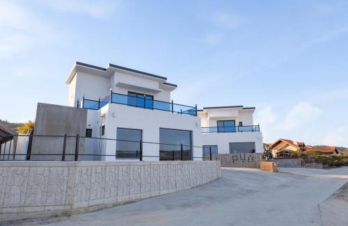 Gyeongju Casa | Lets Play here In Gyeongju