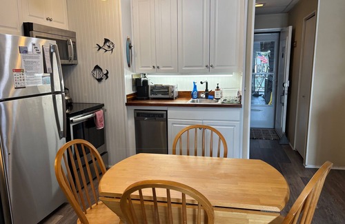 Lewes Condominio | Lewes canalfront condo! Amazing views! Walk to beach or town!