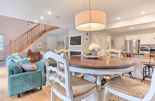 Rehoboth Beach Cabaña | Lewes Cottage w/ Pool Access: 10 Mi to Beach!