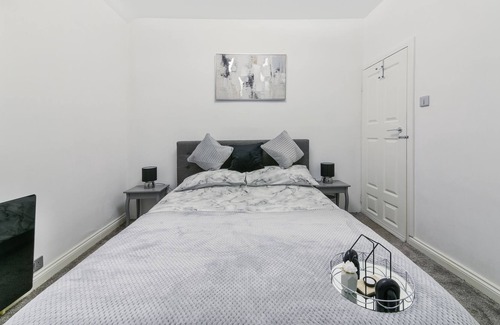 Downham Casa | Lewisham - ModernApt - Sleeps 4 - Free Parking - Central London 25mins by Train