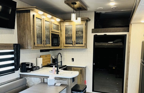 Lewiston Casa | Lewiston RV. 3 blocks to airport, 3 miles to Snake River. Close to everything!