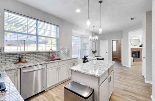 Lewisville Casa | Lewisville Estate - Spacious 5BR w/ Game Room