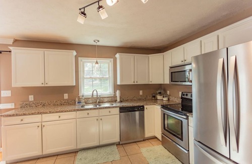 Lexington Casa | Lexington 4bd / 3 bth cerca de Blue Ridge y Golf
