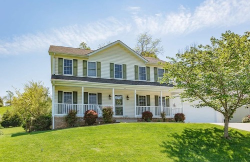Lexington Casa | Lexington 4bd / 3 bth cerca de Blue Ridge y Golf