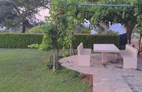 Monemvasia Apartamento | Leylands yard