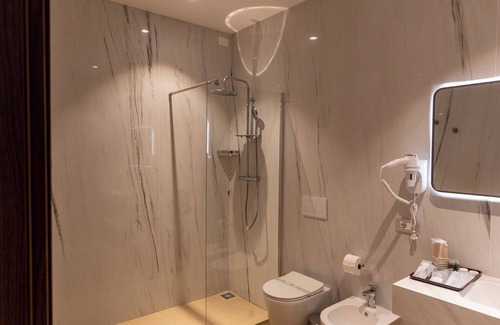 Garegnano Hotel | Lh HOTELS