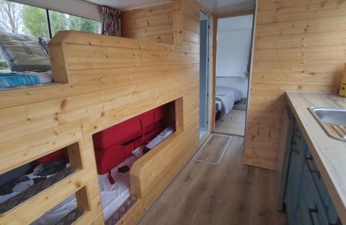 Briennon Alquiler De Eote | Libéllule péniche nuit insolite