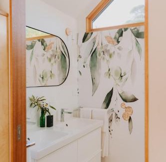 Daylesford Apartamento | Libelle - Peaceful, Secluded Luxury with abundant wildlife and seasonal water views, on 3 private acres IN Daylesford