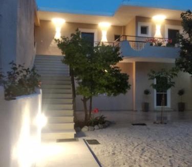 Anthousa Casa | Libera Private Rooms