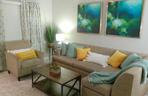 Pine Forest Apartamento | Liberty Towne - Within a short drive of I-95 and Fort Liberty - Perfect for short-term or long-term stays