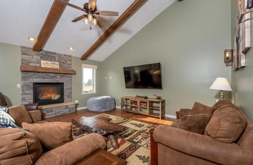 Waterfront Greens Casa | License to Chill
