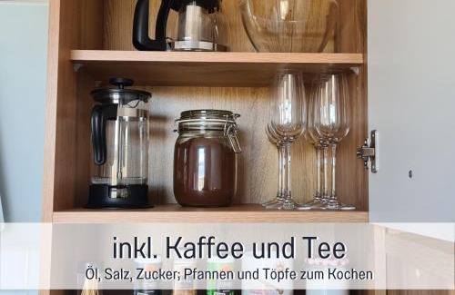Brandenburg an der Havel Apartamento | Lichtdurchflutete moderne Stadtwohnung, Küche, Waschtrockner, SmartTV