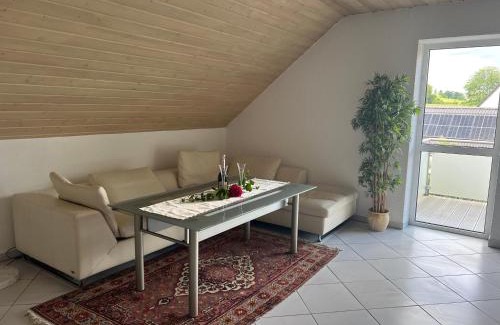 Weissenohe Apartamento | Lichtdurchflutete 130qm Wohnung