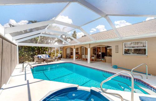 Pelican Casa | Life at the Canal