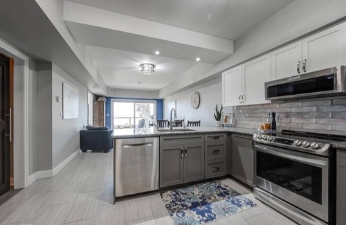 Long Point Condominio | Life's A Beach Luxury Condo!