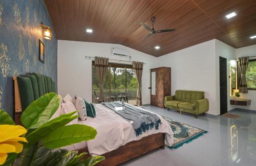 Lonavala Casa | Lifeline Villas - Exquisite Pawna Lakeview Estate with Expansive Infinity Pool