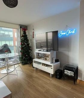 North Wall Casa | Liffey Three Arena Room