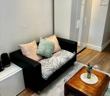 Dublin Casa | Liffey Valley Homestay
