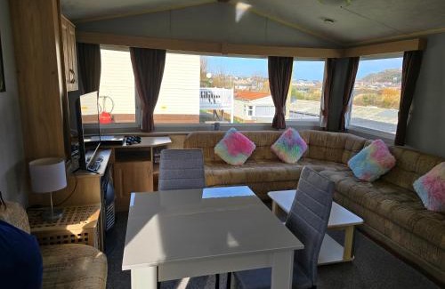 Penparcau Apartamento | Light and Airy 2 Bedroom Mobile Home