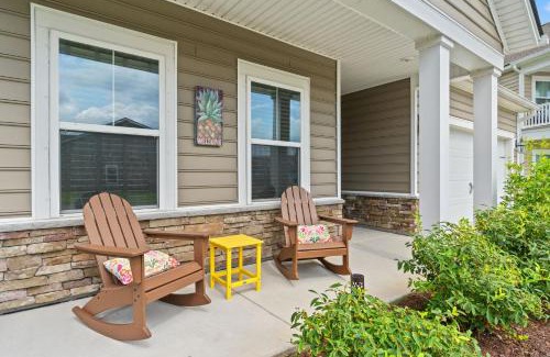 Red Hill Casa | Light and Bright 3BR with Backyard on Golf Course