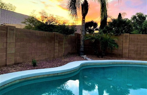 Cottonflower Casa | Light and Bright with a HEATED Pool!