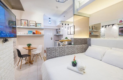 San Jose Apartamento | Light and Chic - Tagaytay Vacation Pad