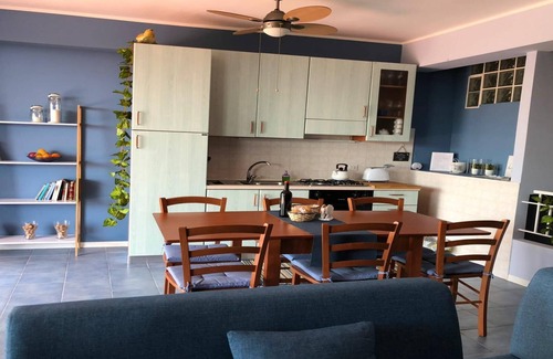 Letojanni Apartamento | Light Blue House -Letojanni-Taormina