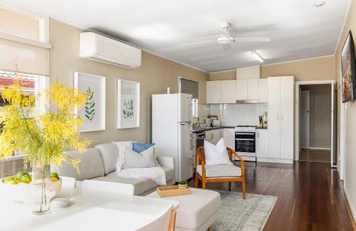 East Toowoomba Casa | Light & Bright! 3 Bedroom Cottage, East Toowoomba!